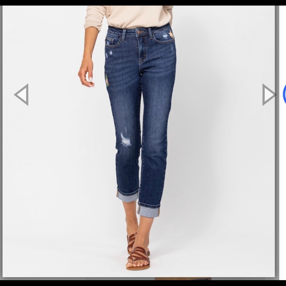 Judy Blue embroidered boyfriend jeans - Picture 6 of 10